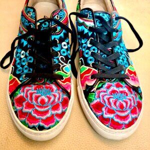 Le Mondeur. Shoes - The Blue Rose